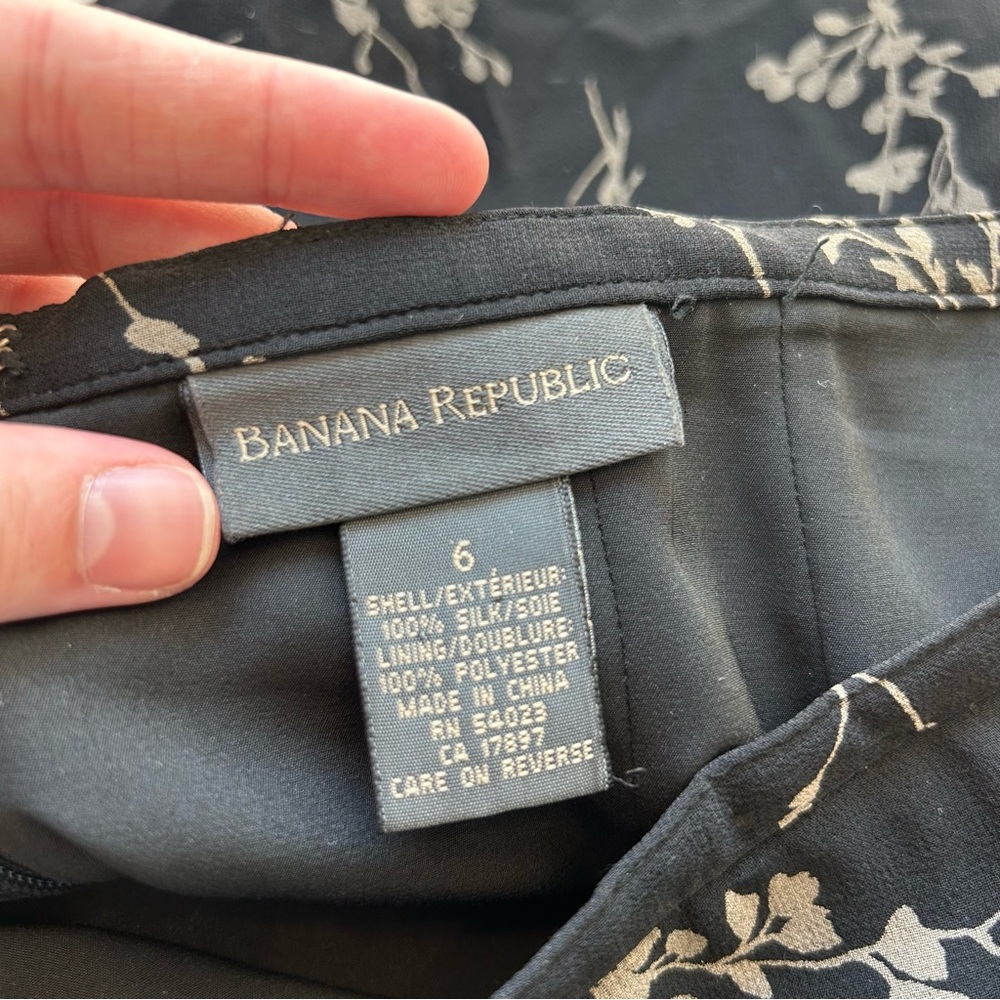 Banana Republic Floral Print Silk Skirt - Picture 2 of 14